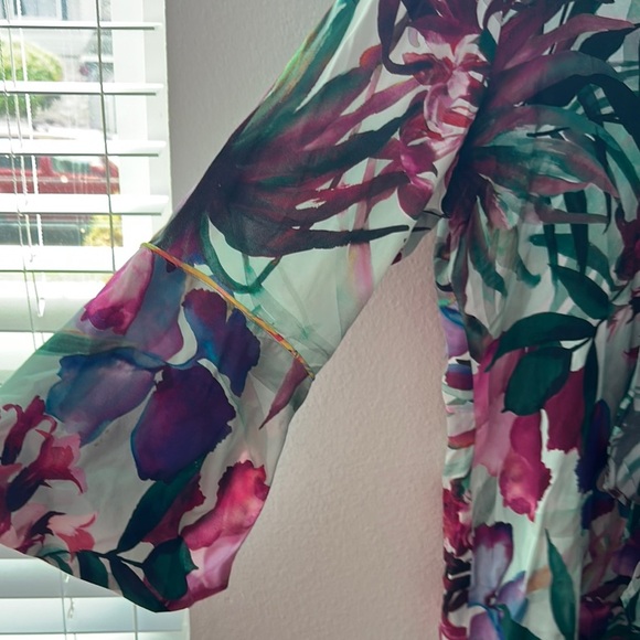 Floral Multicolor Tunic Dress Robert graham - Picture 5 of 6